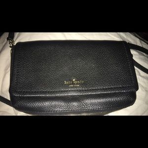 Crossover pocket book